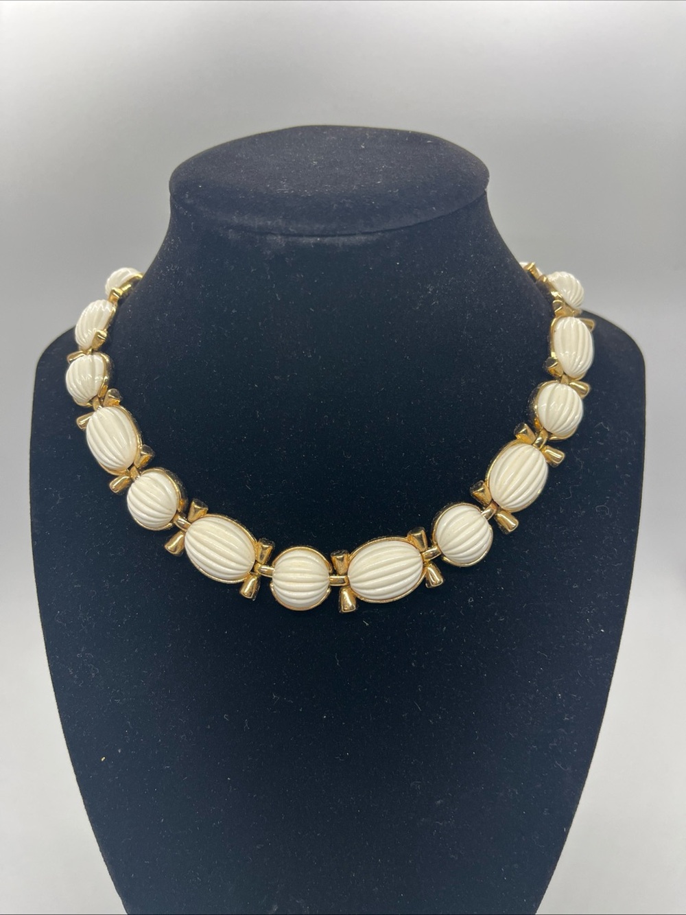 Vintage Trifari Necklace Choker Gold Tone White Bead Adjustable 15 Total Inches